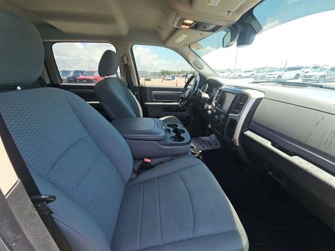Used 2019 RAM 1500 Classic SLT w/ Luxury Group AWD/4WD image 14