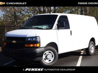 Used 2022 Chevrolet Express 3500 w/ Driver Convenience Package