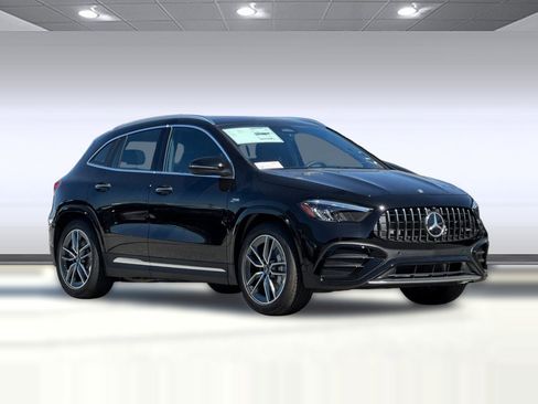 New 2026 Mercedes-Benz GLA 35 AMG 4MATIC image 6