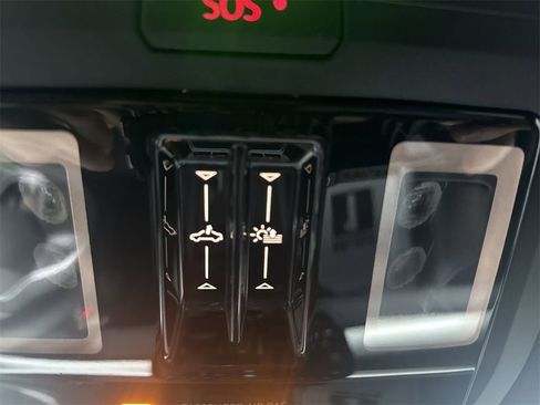 New 2026 Volkswagen Tiguan SE R-Line image 12