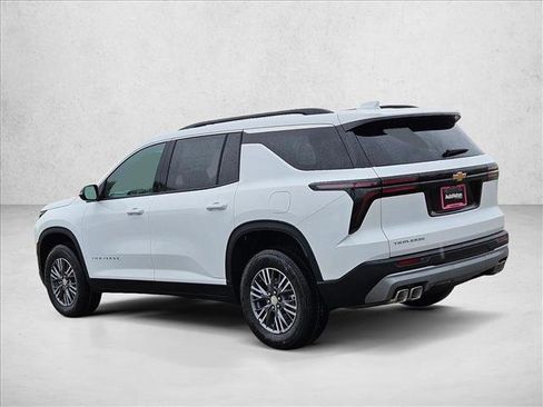 New 2026 Chevrolet Traverse LT image 9