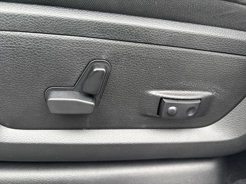 New 2025 RAM 2500 Big Horn image 15