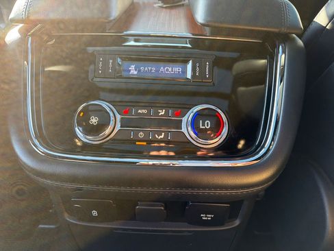 Used 2021 Lincoln Navigator Reserve image 34