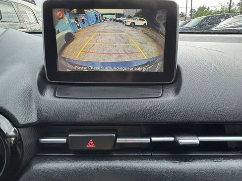 Used 2018 Toyota Yaris iA FWD image 10