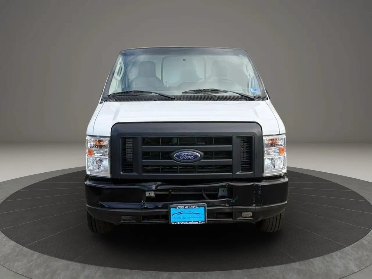 Used 2018 Ford E-350 and Econoline 350 Super Duty w/ Power Windows & Locks Group RWD image 7