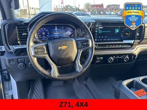 Used 2024 Chevrolet Silverado 2500 LT w/ Z71 Off-Road Package image 17