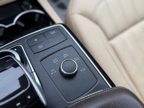 Used 2018 Mercedes-Benz GLE 350 4MATIC image 26