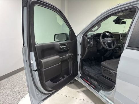 Used 2024 GMC Sierra 1500 Pro w/ Graphite Edition AWD/4WD image 8