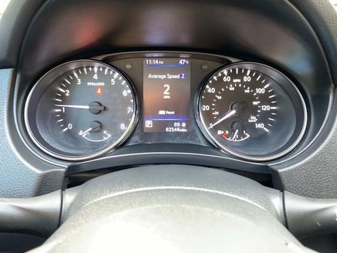 Used 2019 Nissan Rogue Sport S image 17