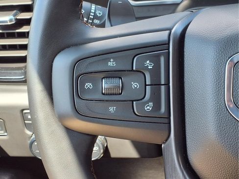 Used 2025 GMC Sierra 1500 AT4 w/ AT4 Premium Package AWD/4WD image 13