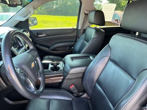 Used 2019 Chevrolet Tahoe LT AWD/4WD image 4