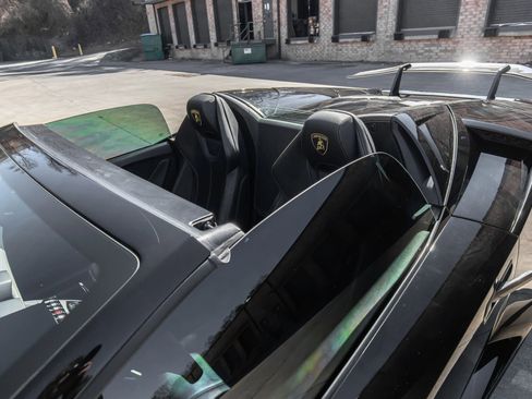 Used 2017 Lamborghini Huracan LP 610-4 image 26