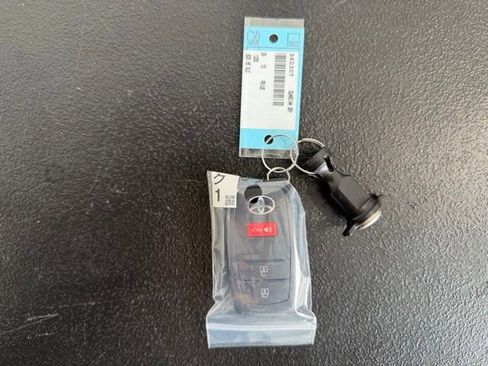 New 2026 Toyota Prius XLE image 54