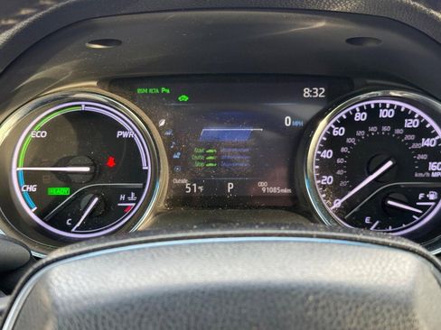 Used 2019 Toyota Camry XLE image 19