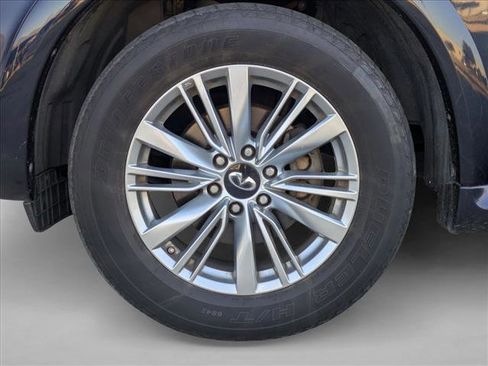 Used 2019 INFINITI QX80 Luxe image 10
