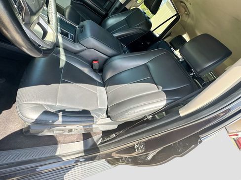 Used 2022 Ford Expedition XLT RWD image 22