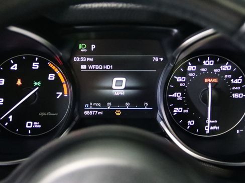 Used 2022 Alfa Romeo Stelvio Ti AWD/4WD image 41