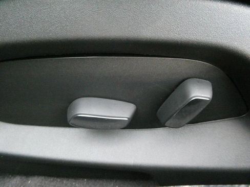 New 2026 Chevrolet Corvette Stingray Coupe w/ Battery Protection Package image 17