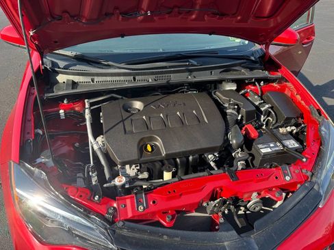 Used 2019 Toyota Corolla LE FWD image 18