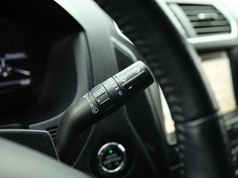 Used 2017 Ford Explorer XLT w/ Equipment Group 202A image 20