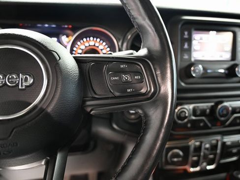 Used 2020 Jeep Wrangler Unlimited Sport image 23