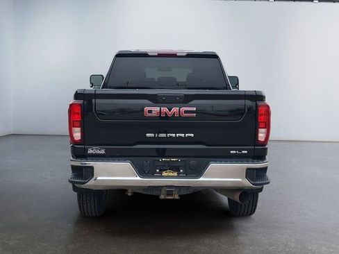 Used 2023 GMC Sierra 2500 SLE w/ SLE Value Package; image 4