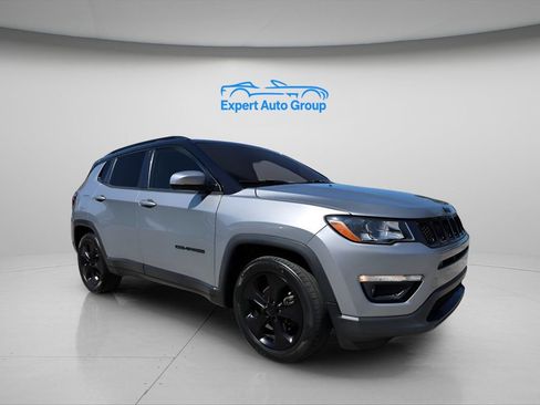 Used 2021 Jeep Compass Latitude FWD image 5