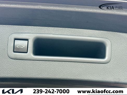 Used 2022 Toyota Highlander XLE image 13