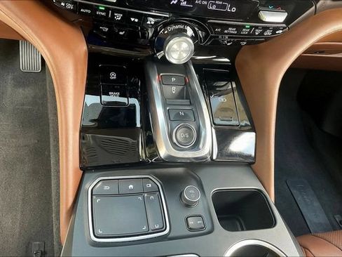 Used 2024 Acura MDX w/ Technology Package FWD image 18