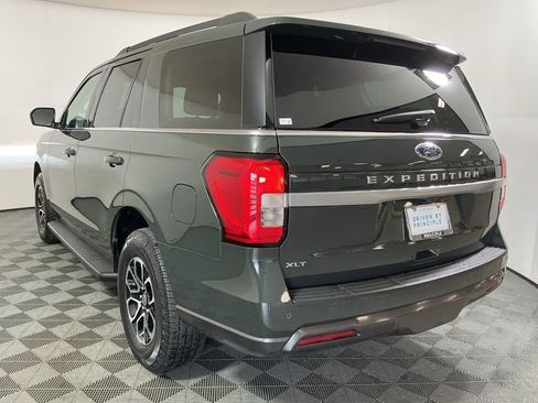 Used 2022 Ford Expedition XLT image 5