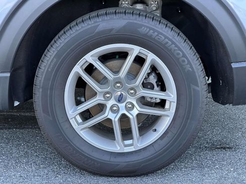 Used 2025 Ford Explorer Active image 16