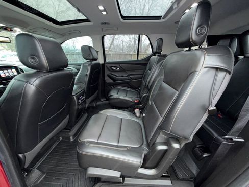 Used 2018 Chevrolet Traverse LT image 26