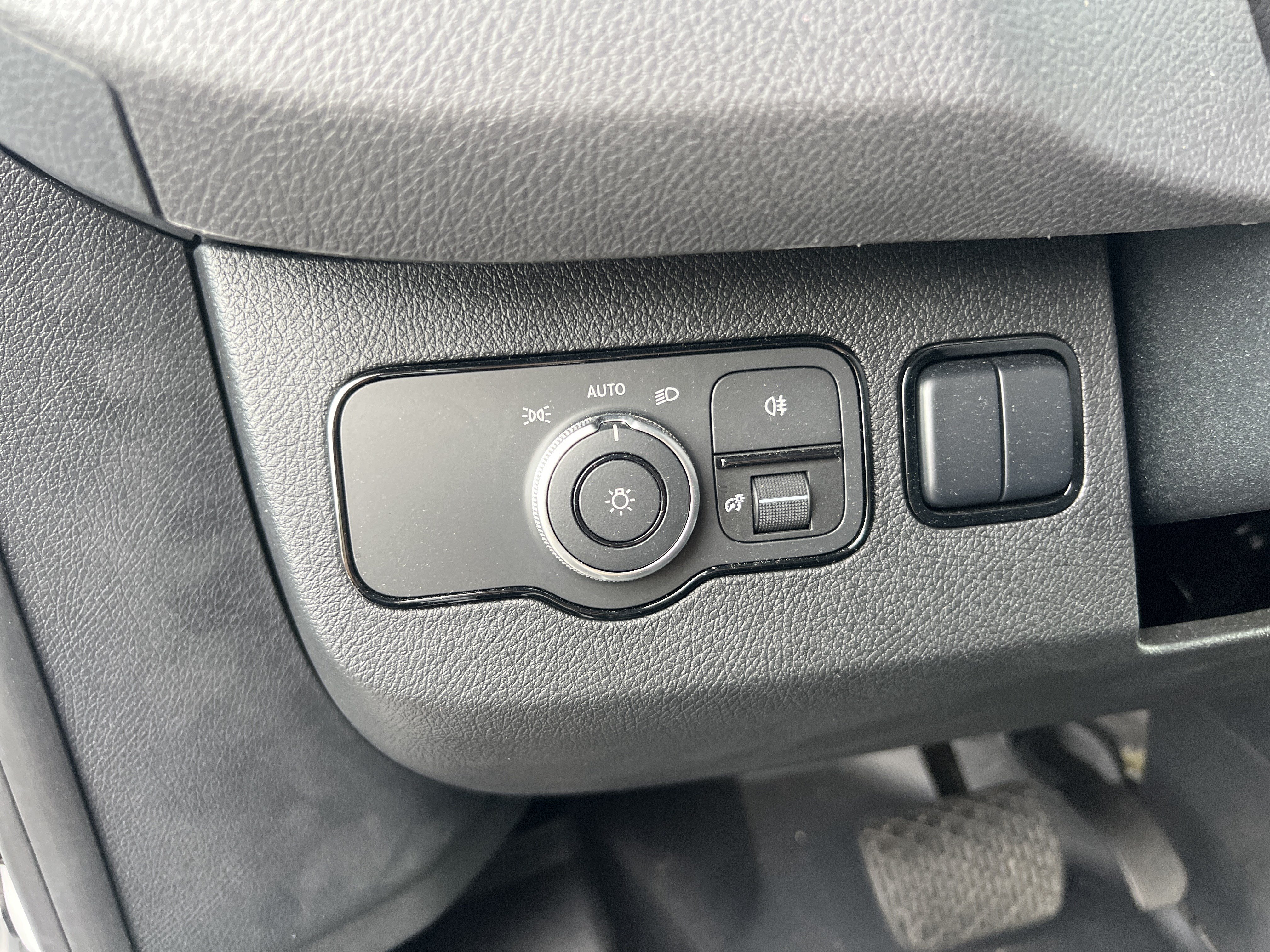 Used 2025 Mercedes-Benz Sprinter 3500 image 17