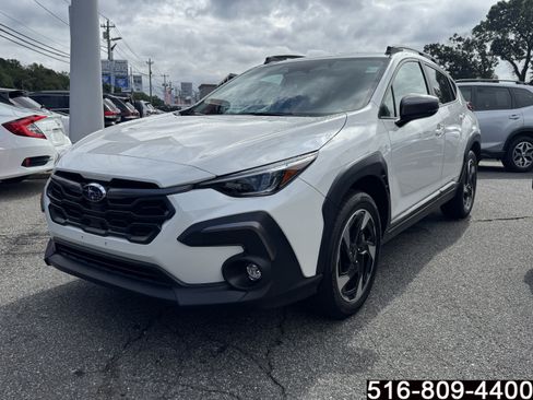 Used 2024 Subaru Crosstrek 2.5i Limited AWD/4WD image 8