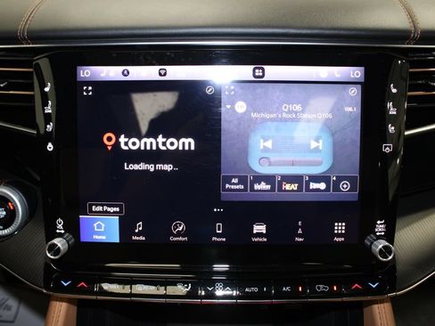 Used 2025 Jeep Grand Wagoneer Series III w/ Rear Seat Video Group 1 AWD/4WD image 22