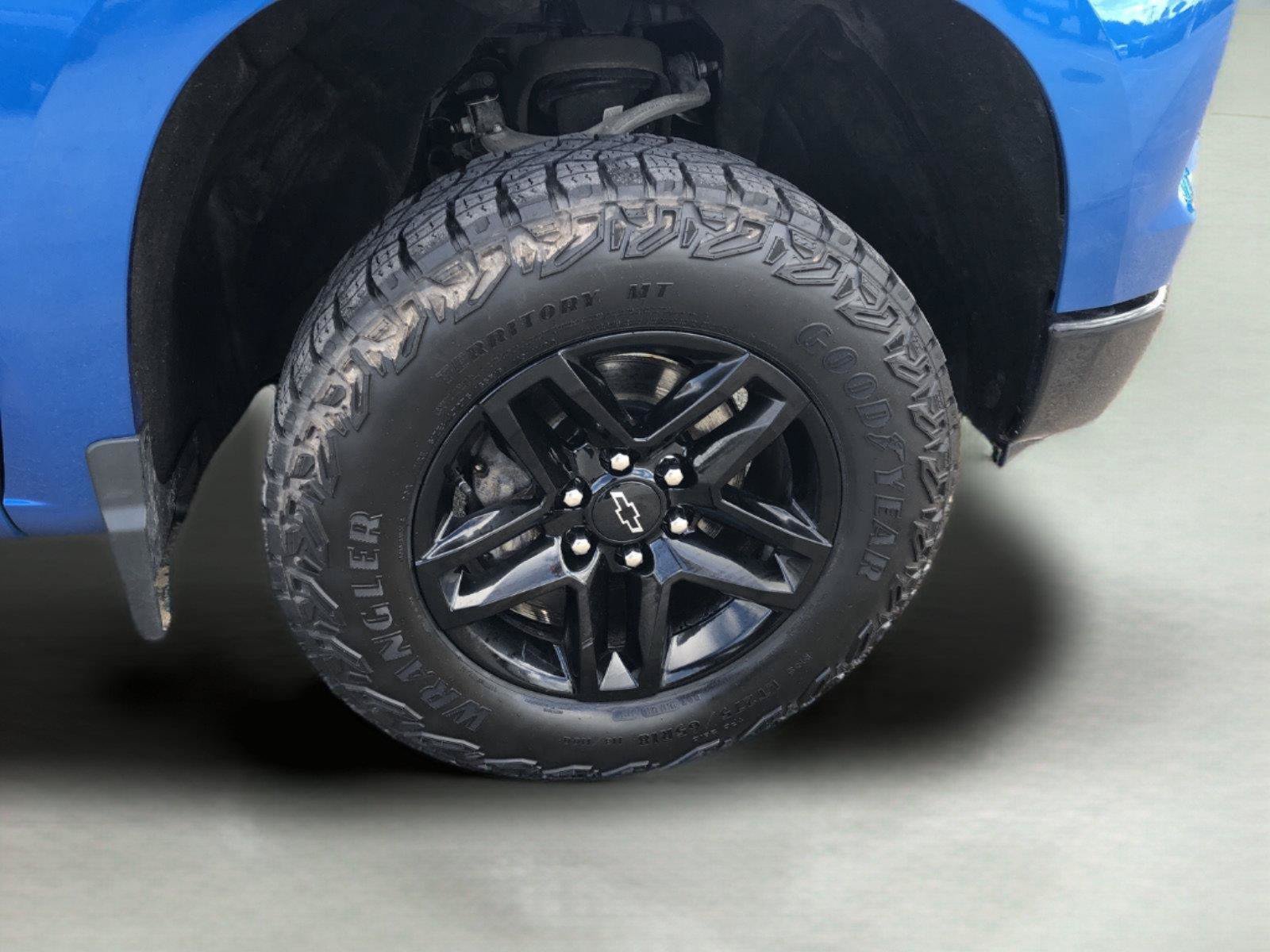 Used 2024 Chevrolet Silverado 1500 Custom Trail Boss AWD/4WD image 9