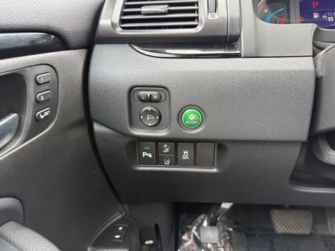 Used 2022 Honda Pilot Touring image 15