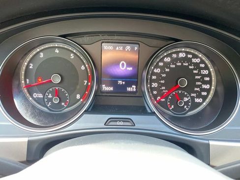 Used 2021 Volkswagen Atlas SE FWD image 17