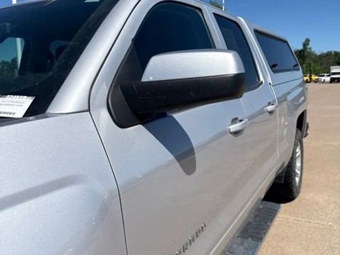 Used 2017 Chevrolet Silverado 1500 LT w/ All Star Edition AWD/4WD image 34