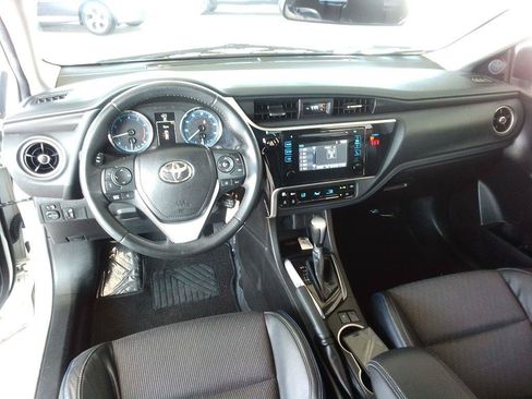 Used 2018 Toyota Corolla SE FWD image 7
