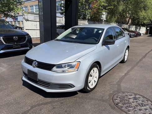 Used 2012 Volkswagen Jetta S FWD image 1