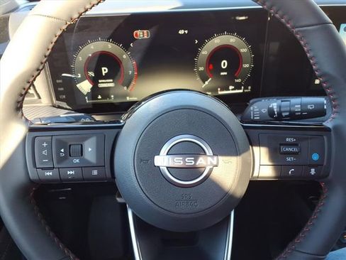 New 2026 Nissan Kicks SR image 10