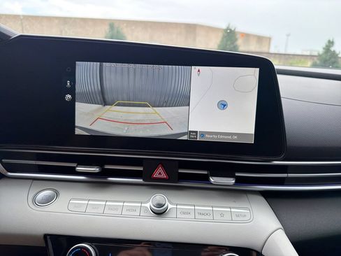 New 2026 Hyundai Elantra Limited FWD image 27
