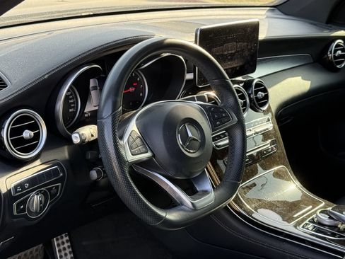 Used 2018 Mercedes-Benz GLC 300 4MATIC image 10