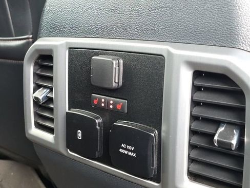 Used 2022 Ford F250 Platinum image 18