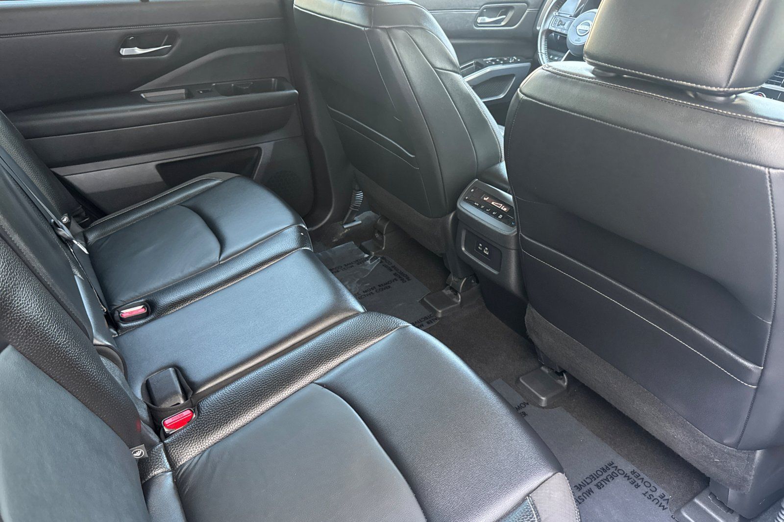 Used 2022 Nissan Pathfinder SL FWD image 20
