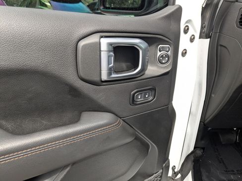 Used 2023 Jeep Wrangler Unlimited Rubicon 392 w/ Xtreme Recon 35" Tire Package AWD/4WD image 8