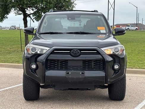 Used 2021 Toyota 4Runner SR5 Premium w/ Moonroof Package AWD/4WD image 3