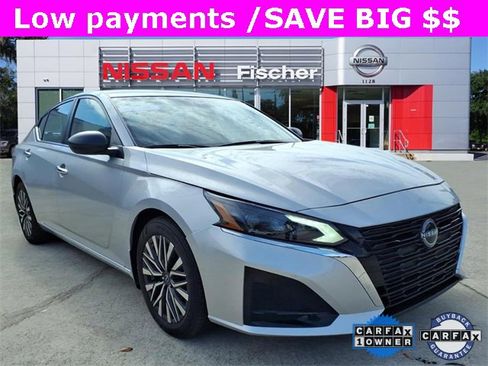 Certified 2024 Nissan Altima 2.5 SV image 1