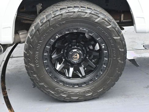 Used 2020 Ford F250 Platinum w/ FX4 Off-Road Package image 41